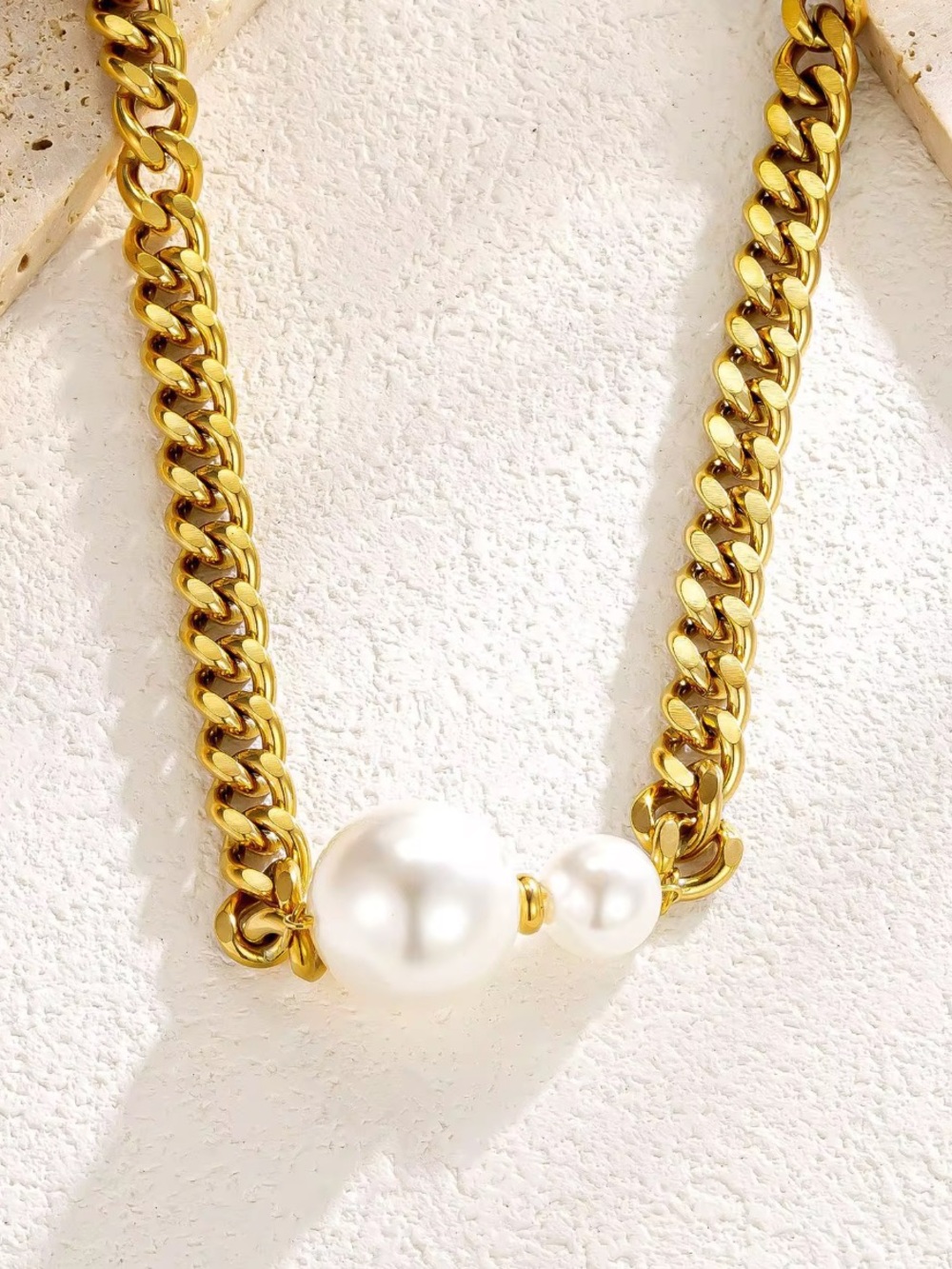 Modern Gold Chain Pearl Necklace